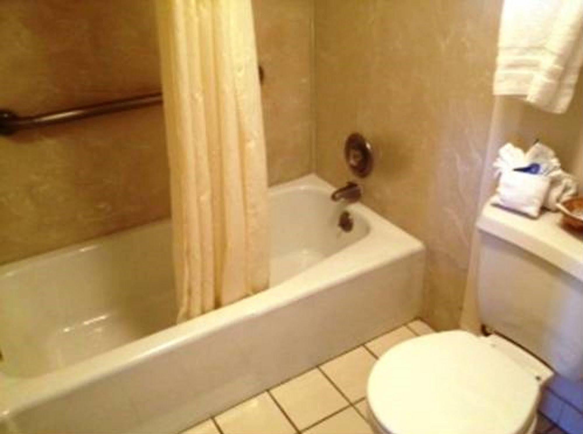 Thunderbird Motel Bishop Bagian luar foto