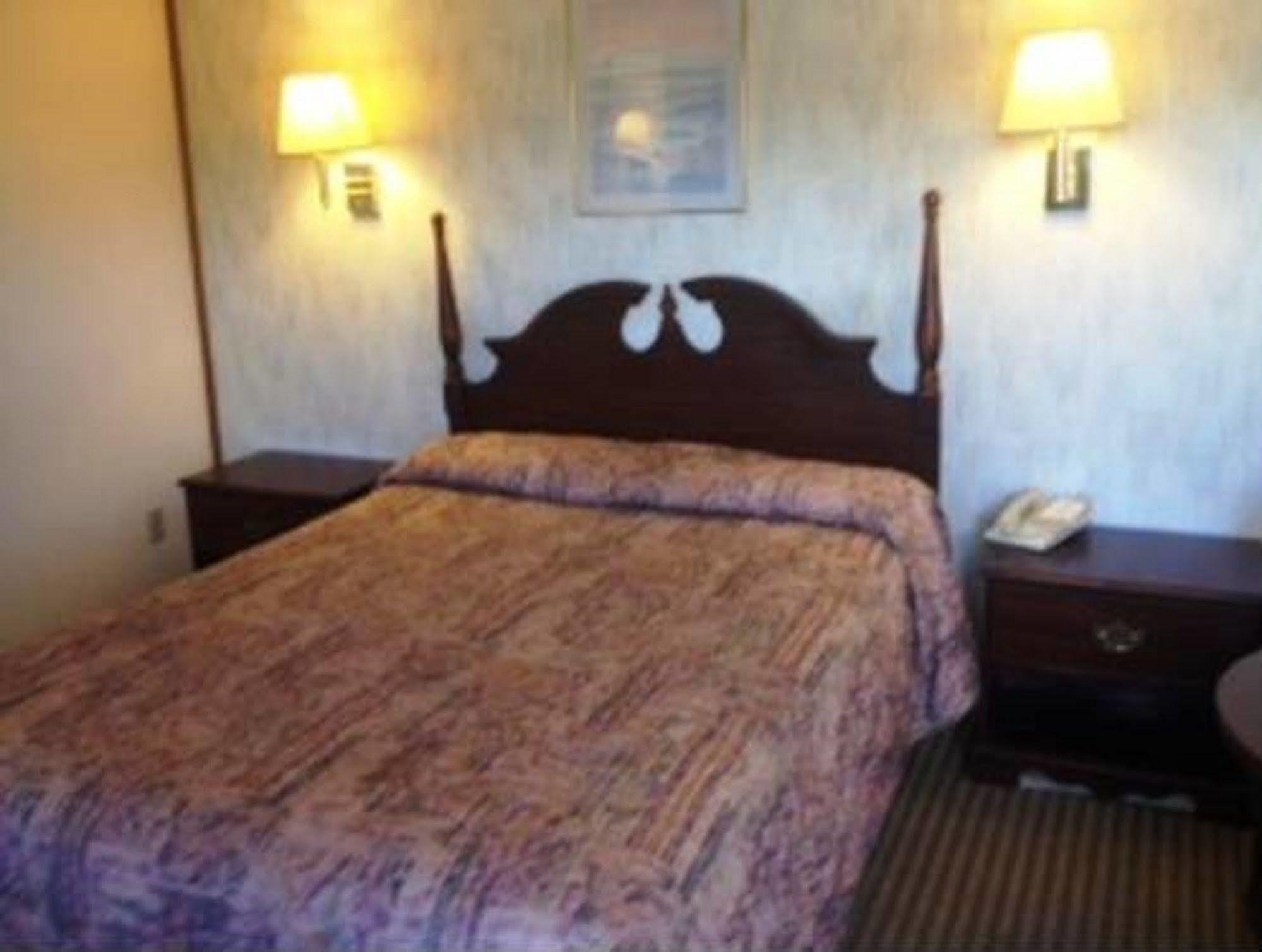 Thunderbird Motel Bishop Bagian luar foto